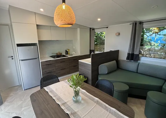 Vue Mer, Jacuzzi, Terrase, Jardin مكان تخييم Saint-Raphaël